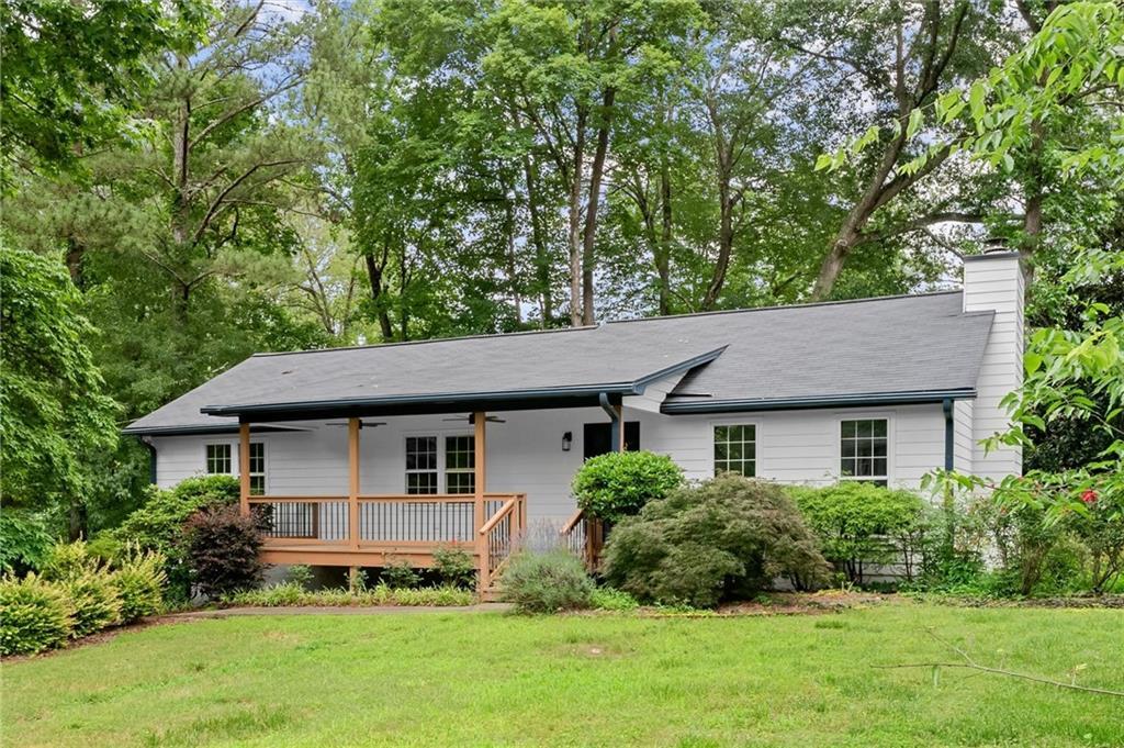 Primary Photo - 2440 Red Fox Run NW