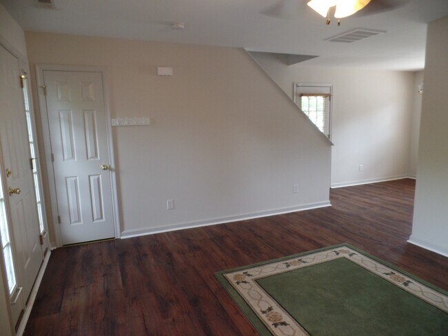 Building Photo - 4508 Gwens Way