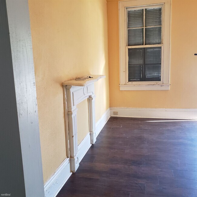 Building Photo - 2 br, 1 bath House - 2326 Saint Philip St