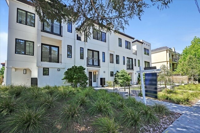 Building Photo - 103 El Camino Real