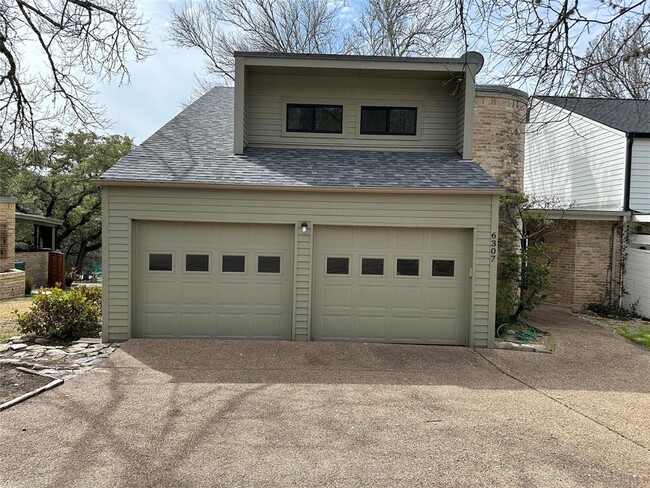Building Photo - 6307 5 Acre Wood St