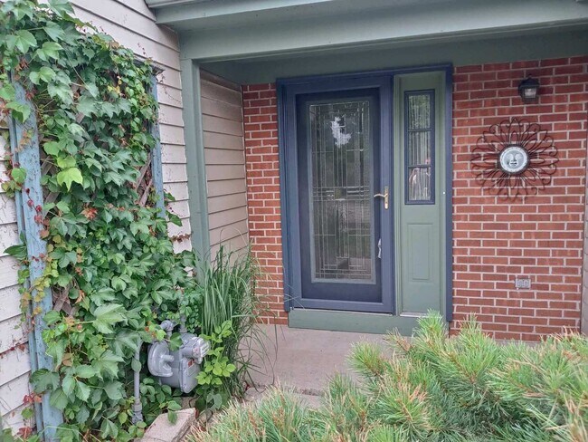 Foto del edificio - 1929 Wellington Pl