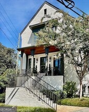 Building Photo - 4001 Haverhill Dr NE