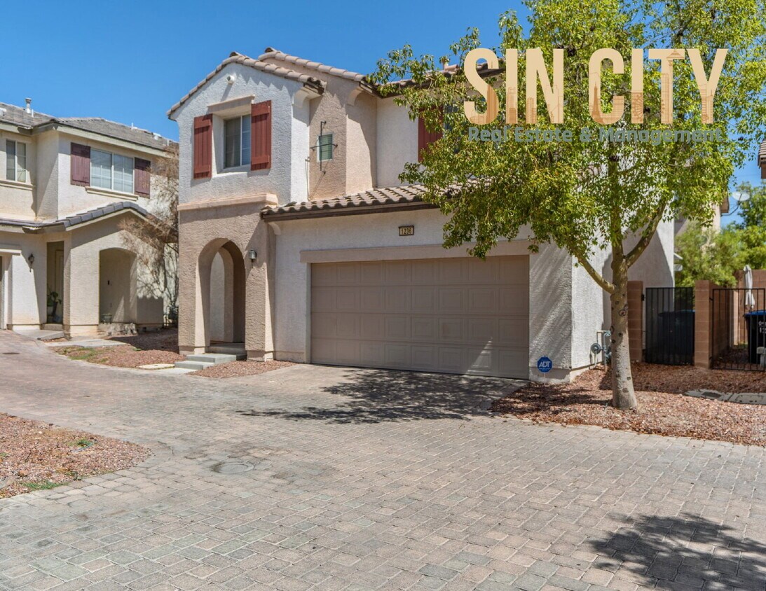 Foto principal - 1236 Shades End Ave