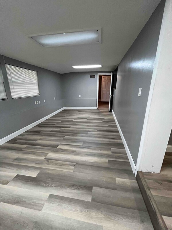 Foto del edificio - 7409 Brockbank Dr
