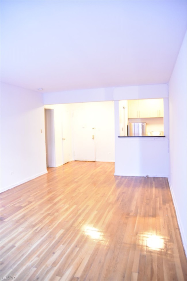 Foto del edificio - Studio, 1 bath Apartment - 2781 Ocean Ave 2J