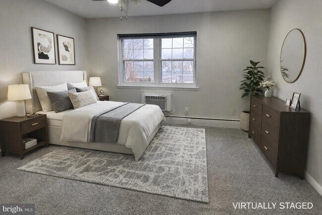 Foto del edificio - 902 Garnet Dr