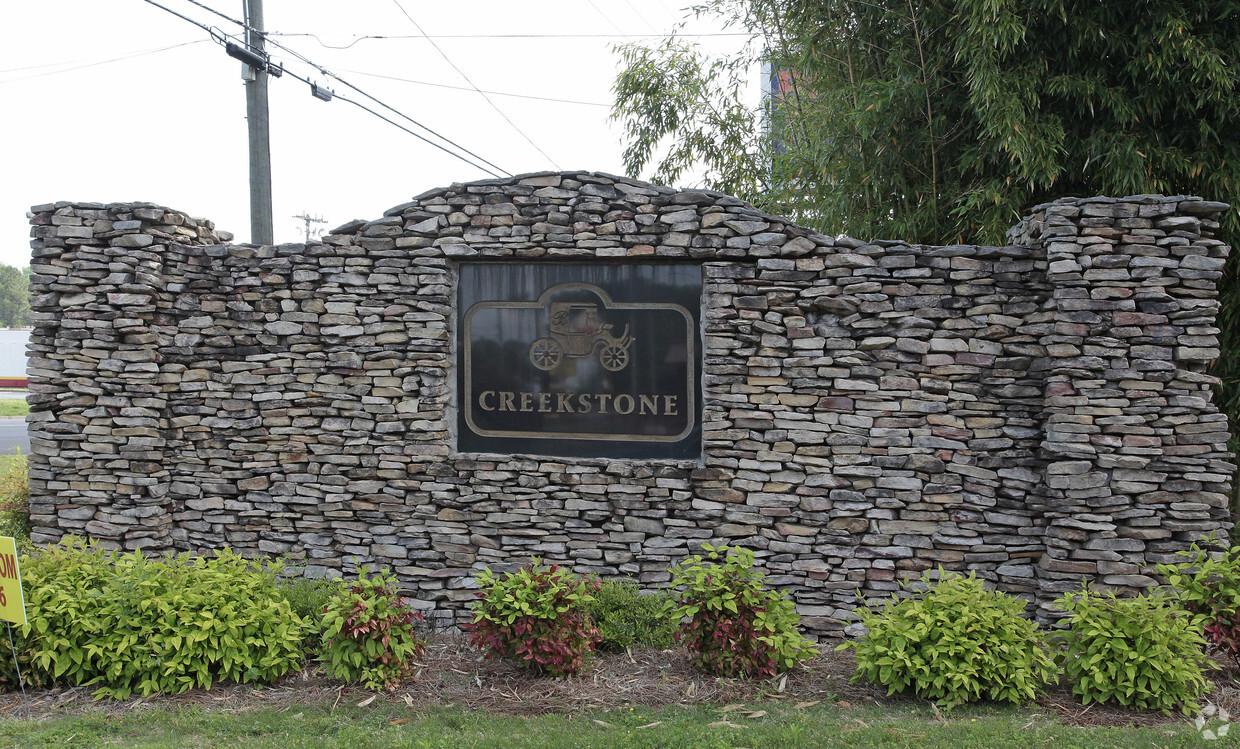 Foto del edificio - Creekstone Apartments