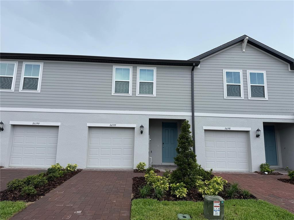 Foto principal - 16395 Bird of Paradise Ave