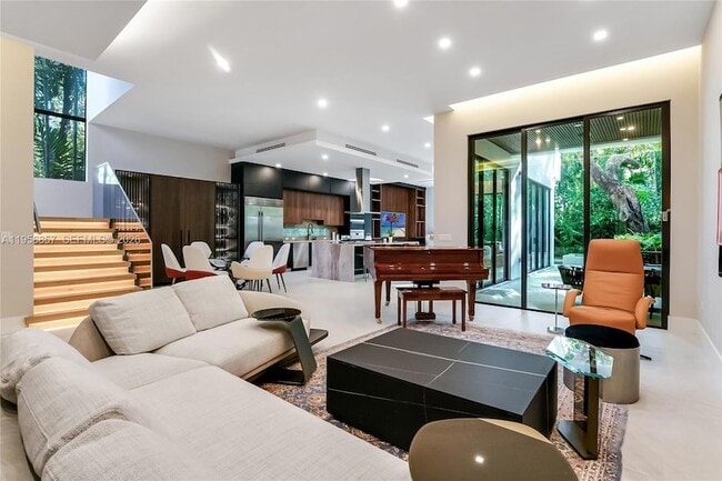 Foto del edificio - 2805 Freeman St