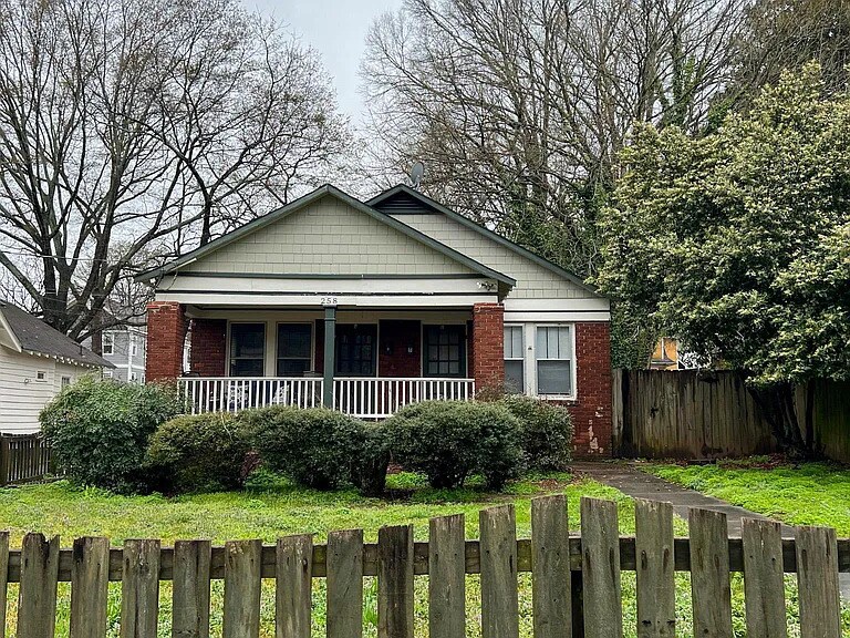 Primary Photo - 258 Elmira Pl NE