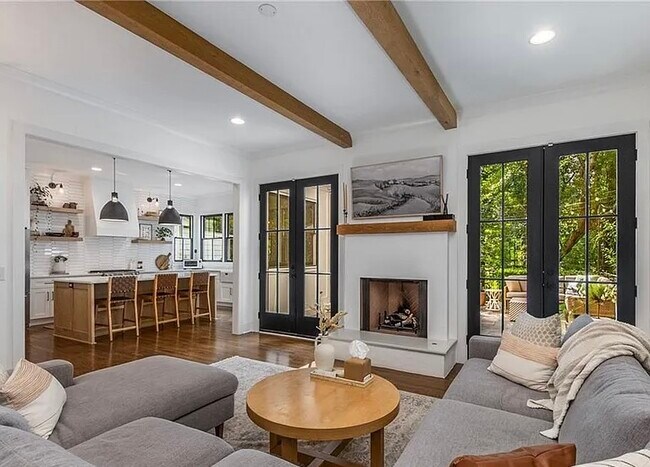 Foto del edificio - 2571 Temple Johnson Rd SW