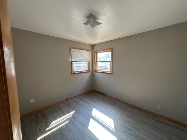Building Photo - 4650 N 68th St