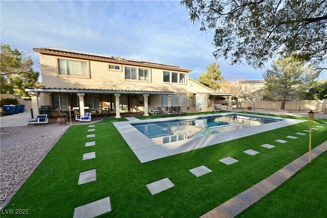 Foto del edificio - 385 Glenridding St