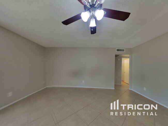 Building Photo - 3727 E Dahlia Drive Phoenix AZ