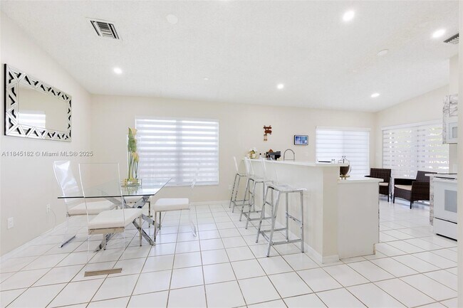 Building Photo - 12340 SW 144th Ter