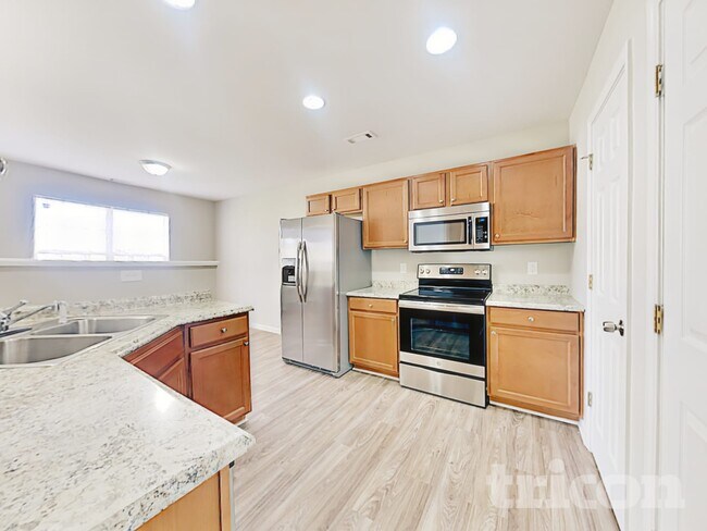 Foto del edificio - 2114 Lexington Ave