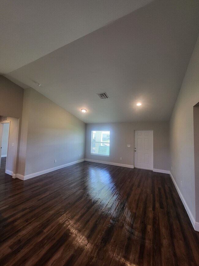 Foto del edificio - 9031 S Indio Cir