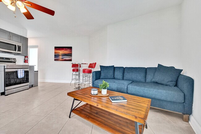 Foto del edificio - 2812 NE 27th St