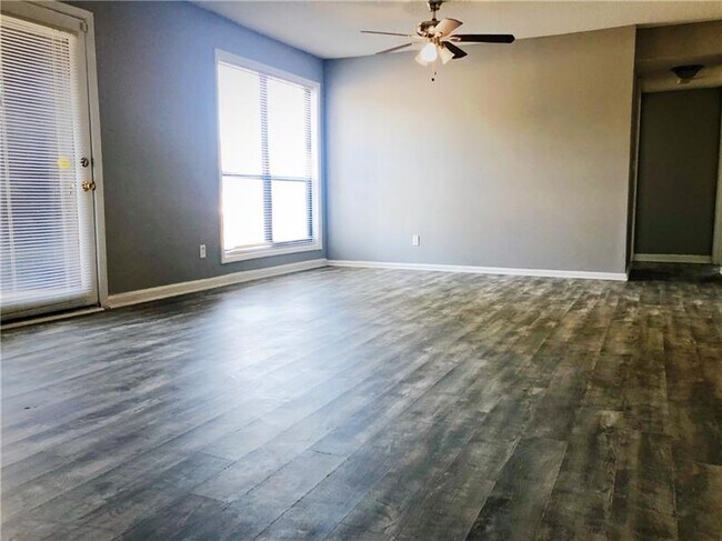 Foto del edificio - 2657 Lenox Rd NE