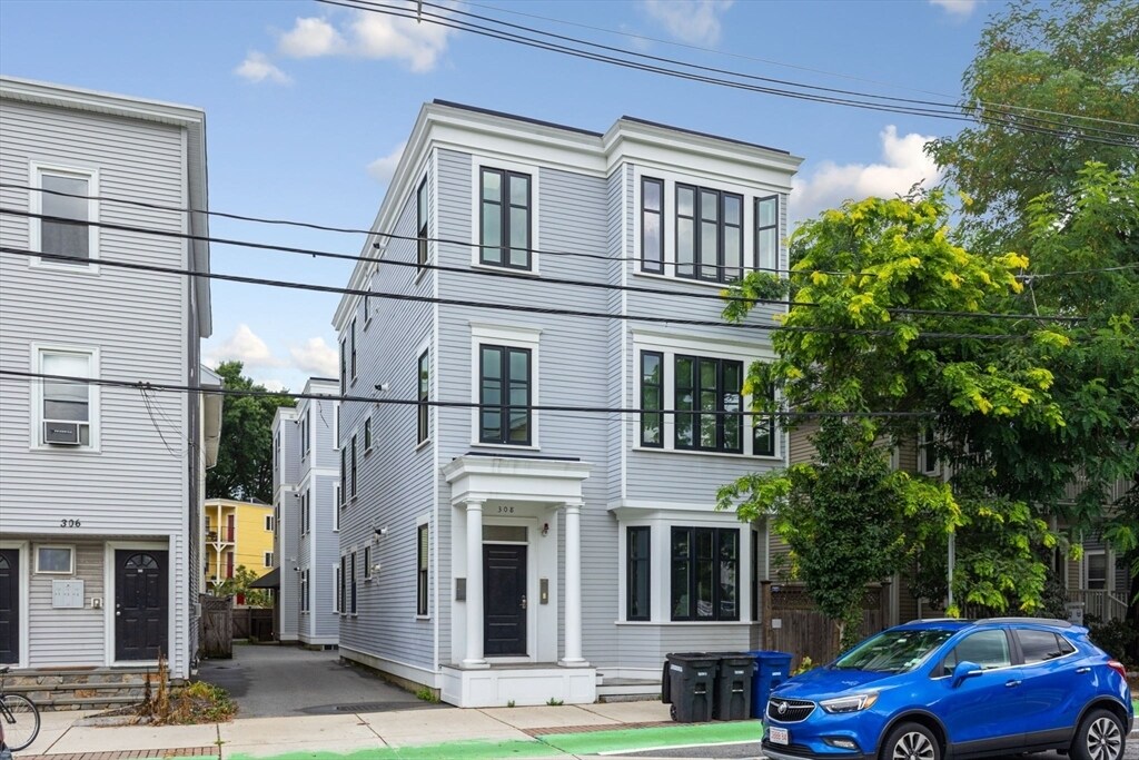 Foto principal - 308 Beacon St