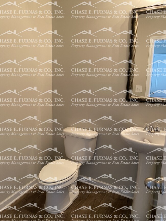 Foto del edificio - 579 Craftsman Ln