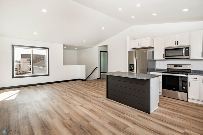 Foto del edificio - 6729 67th Ave S