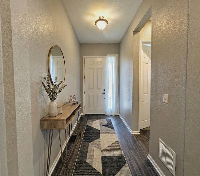 Entry - 7762 S Quantock Way