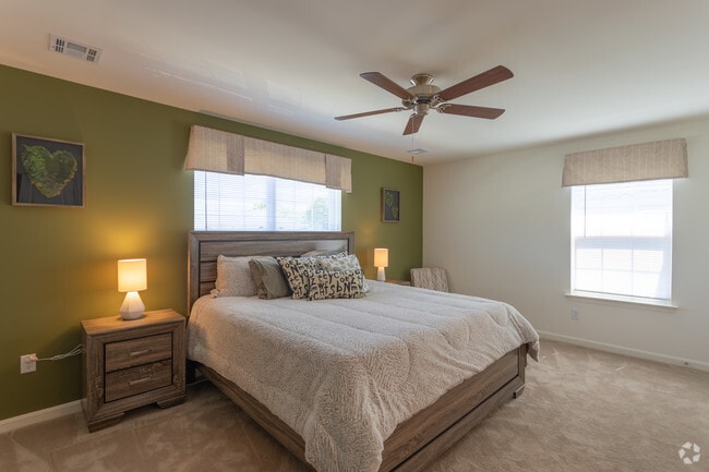 Apt 3517 - Hampden Greene