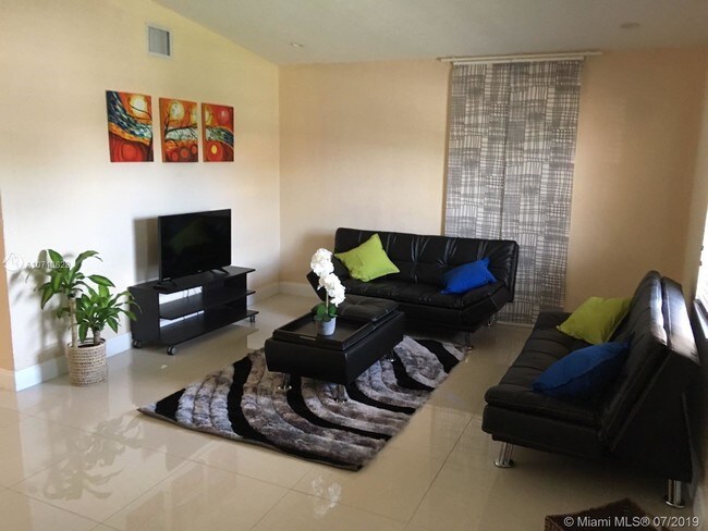 Foto del edificio - 11451 SW 43rd St