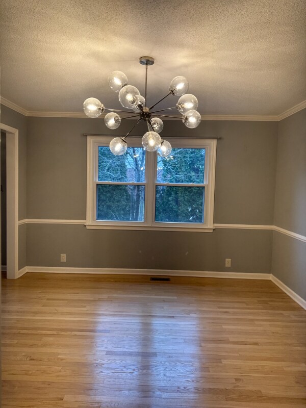 Foto del edificio - 3856 Long Ridge Blvd