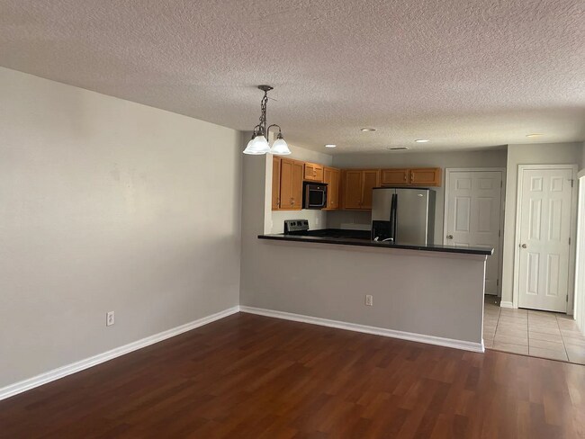 Foto del edificio - 3035 Indus Dr