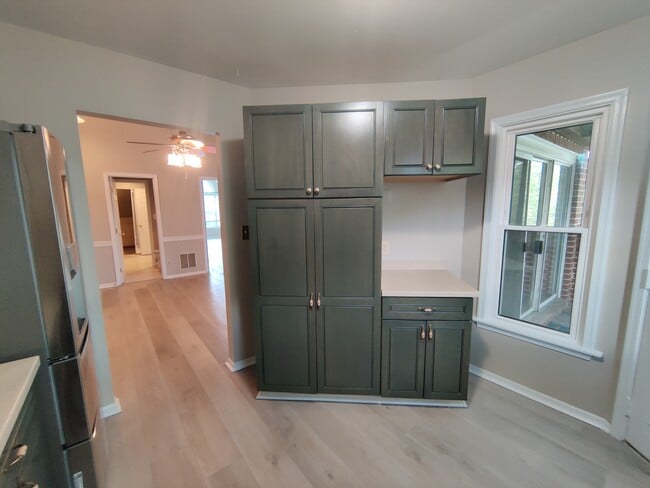 Foto del edificio - 3151D Covewood Ct