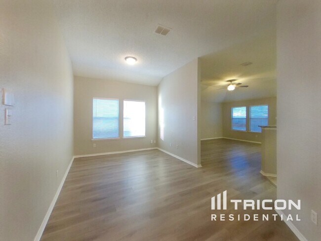 Foto del edificio - 1129 Cumberland Dr