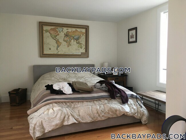 Foto del edificio - 499 Beacon St