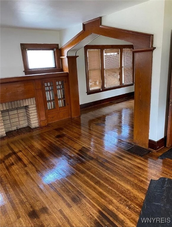 Building Photo - 260 Millicent Ave