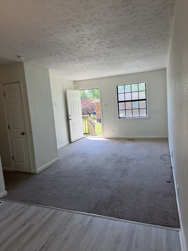 Building Photo - 329 Scalf Dr