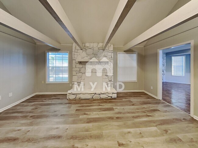 Building Photo - 2569 Richwood St