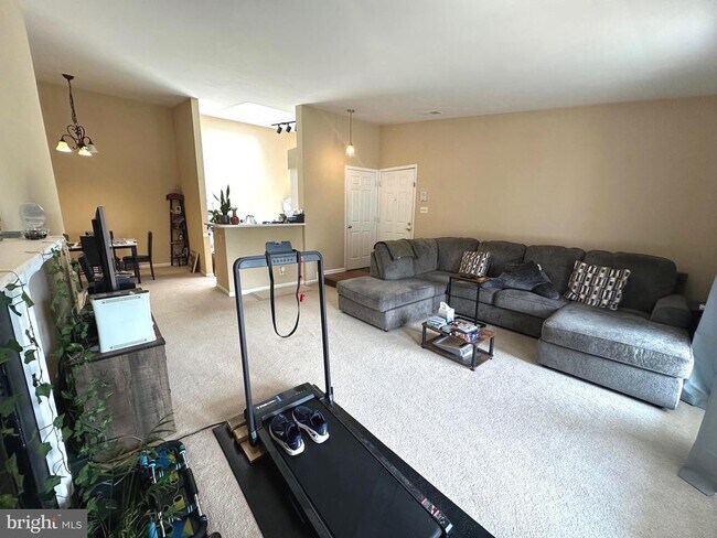 Foto del edificio - 7510 Ashby Ln