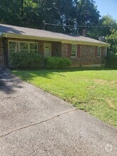 Building Photo - 109 Woodhaven Dr