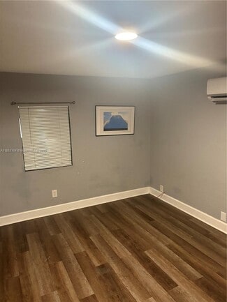 Building Photo - 1325 SW 129th Ave