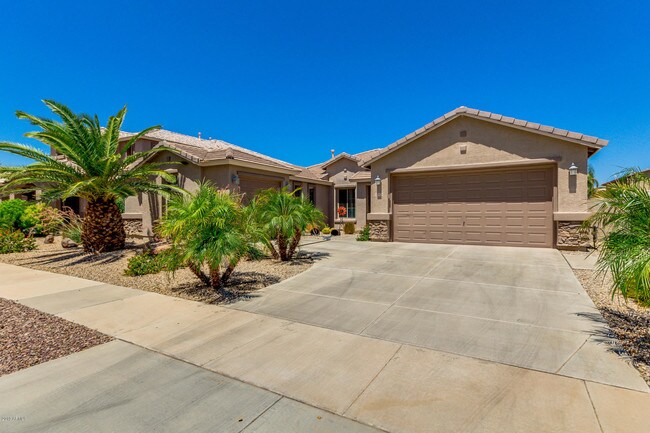 Building Photo - 14220 W Poinsettia Dr