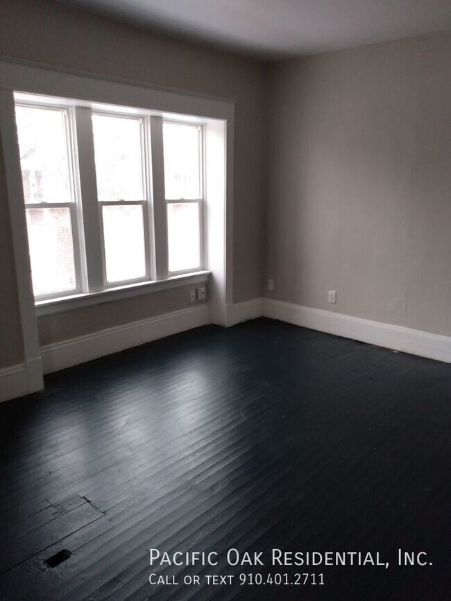 Building Photo - BELOW MARKET RENT!