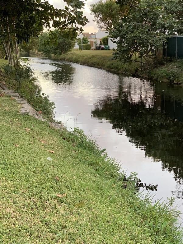 Foto del edificio - 890 SW 129th Pl