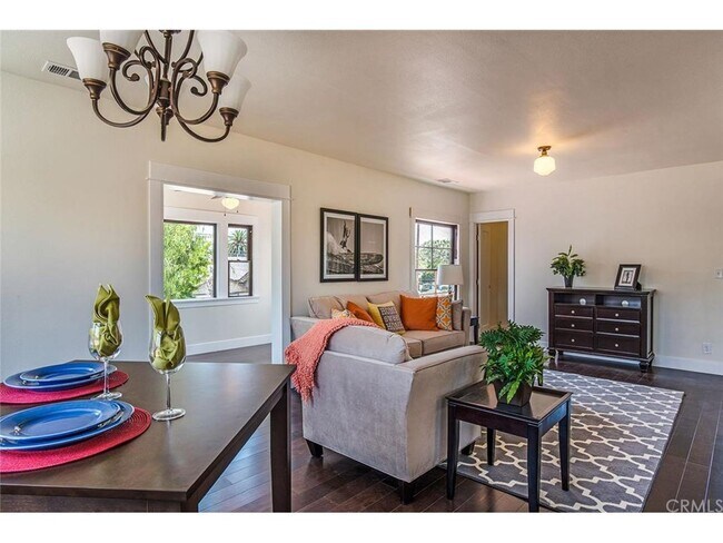 Living Room - 2825 E 5th St