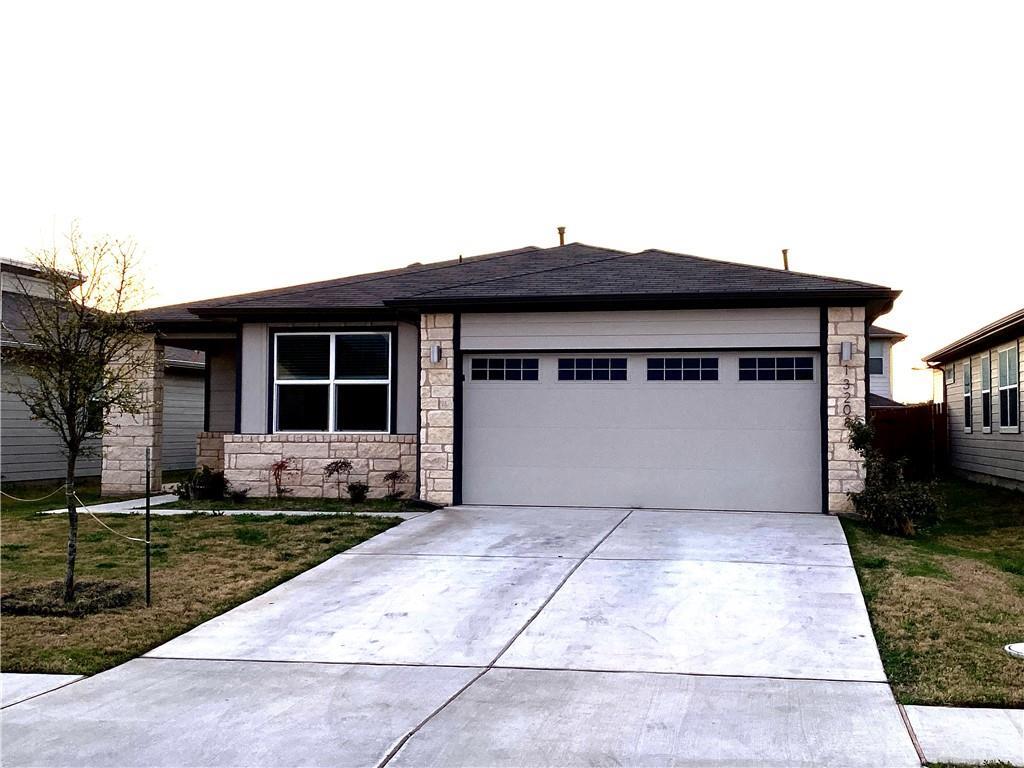 Foto principal - 13208 Bryson Dr