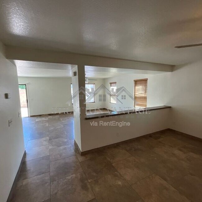 Building Photo - 9553 W Monte Vista Rd