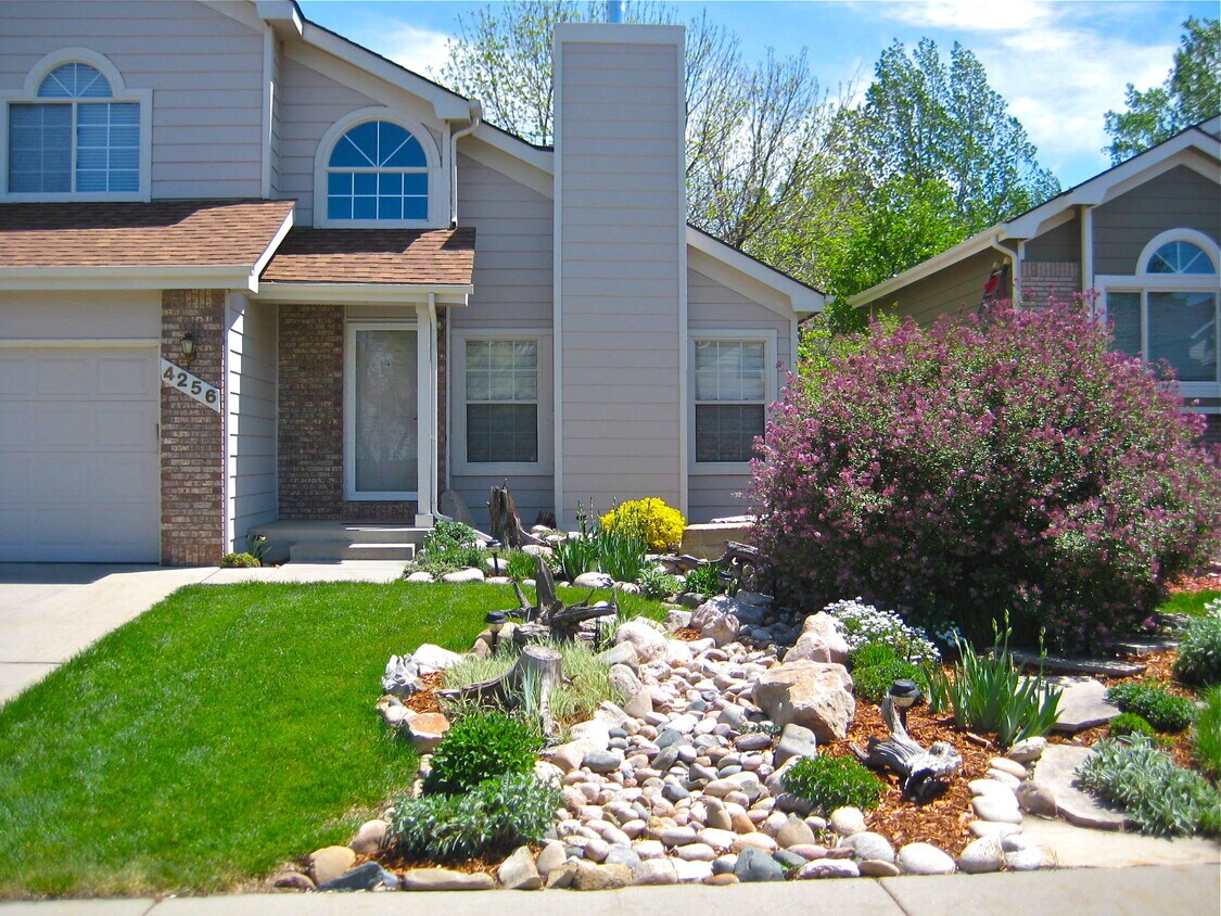 Primary Photo - 4256 Stoneridge Drive