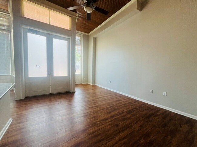 Foto del interior - Lofts at Poplar Pointe