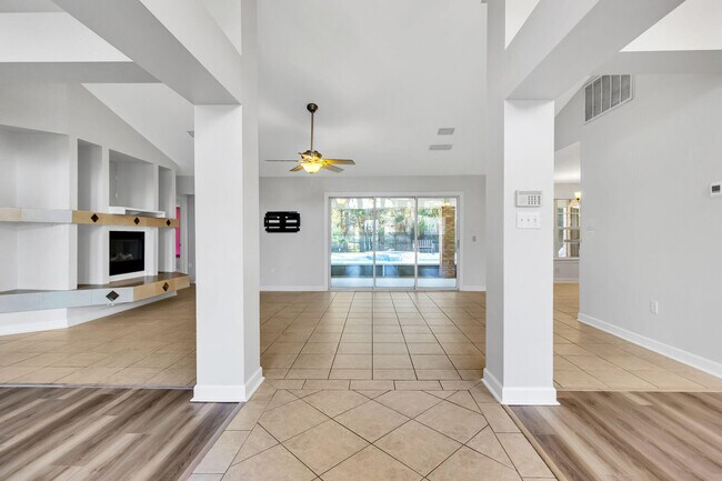 Building Photo - 4429 Southminster Cir